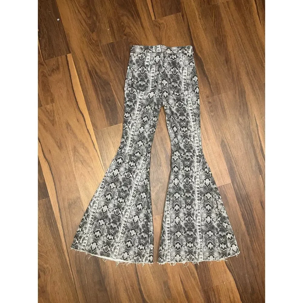 Free People turn heads